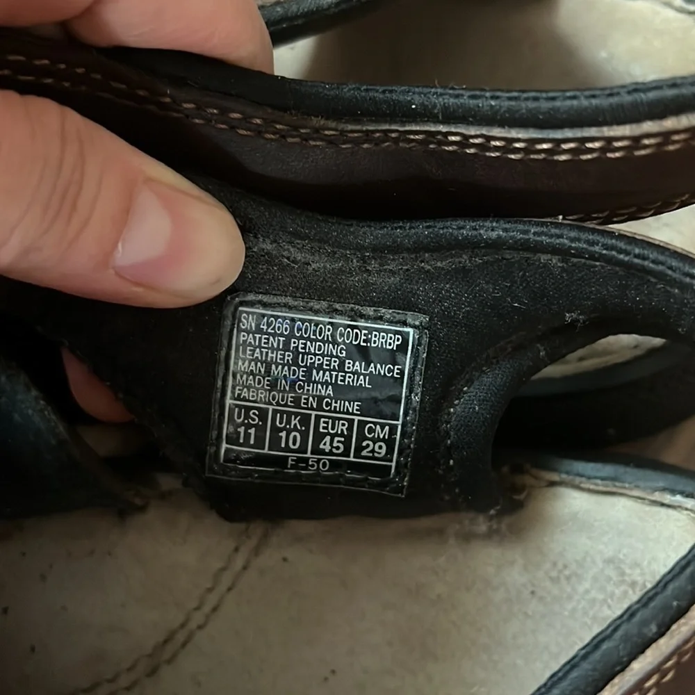 Sketchers Men’s Brown Leather Caged Fisherman Sandals. Sling Back. Sz11